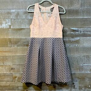 Adrianna Papell Lovely lace tank dress size 8